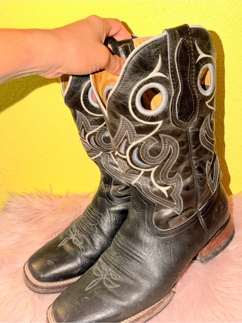 Men's Black Embroidered Western Boots